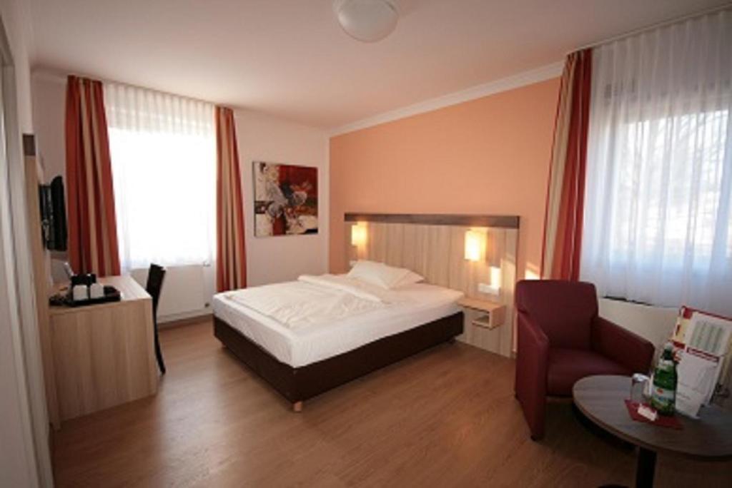 Montana Hotel Moenchengladbach Экстерьер фото
