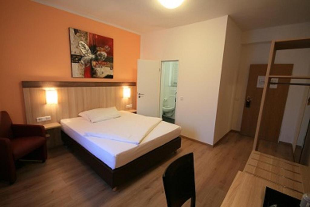 Montana Hotel Moenchengladbach Экстерьер фото
