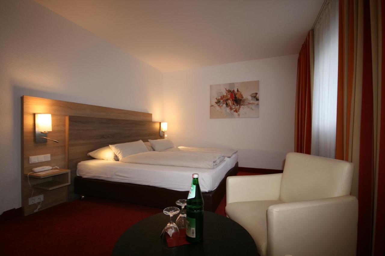 Montana Hotel Moenchengladbach Экстерьер фото