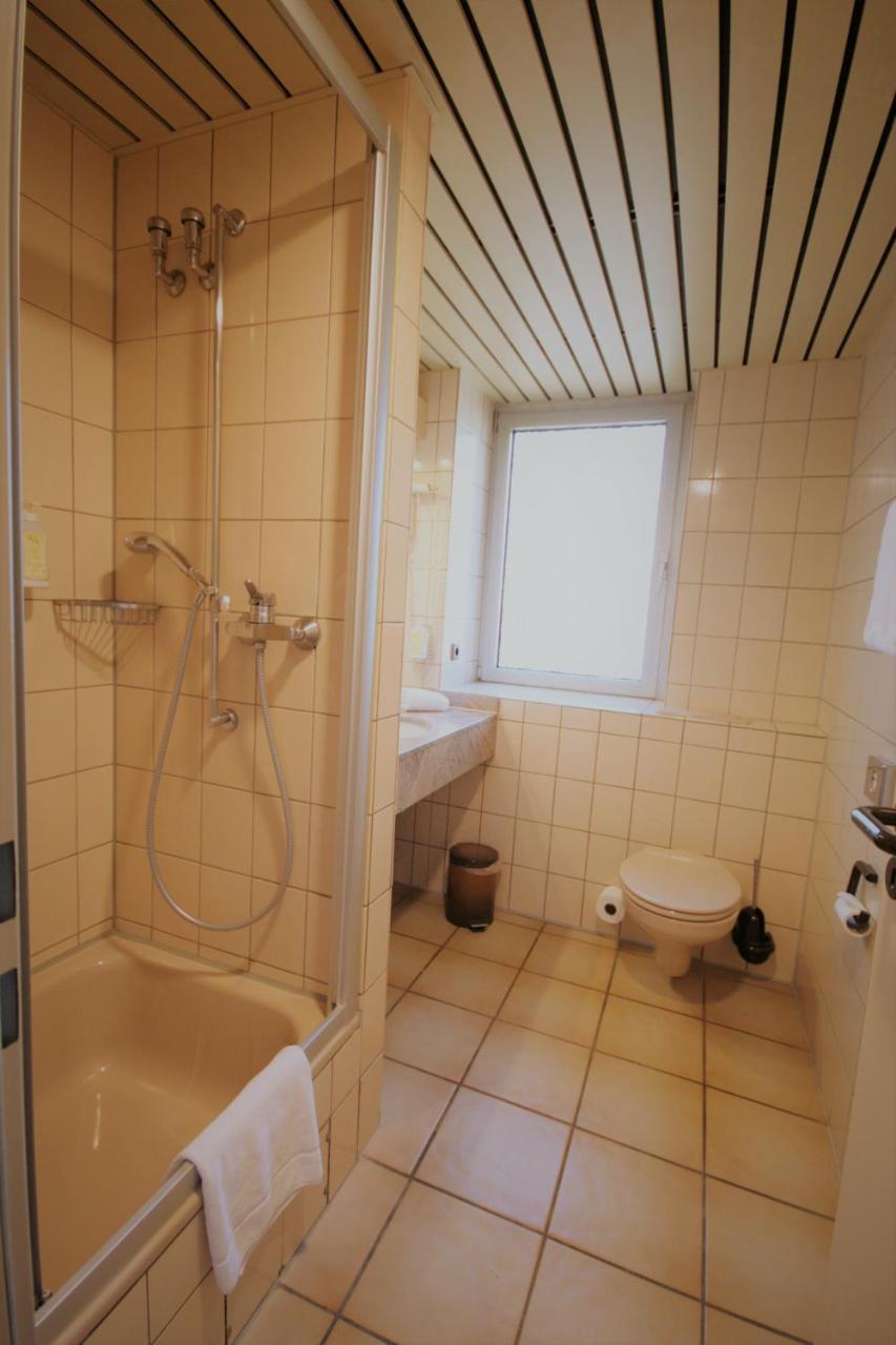 Montana Hotel Moenchengladbach Экстерьер фото